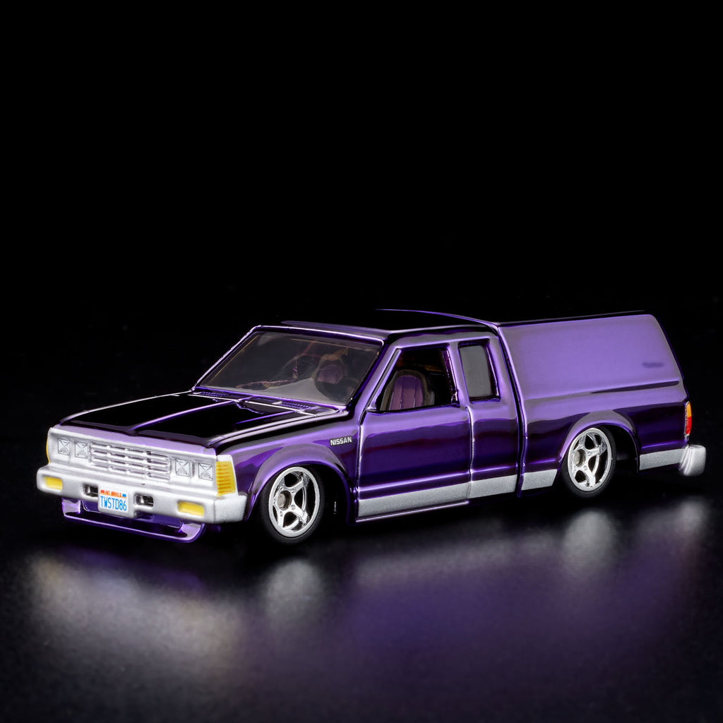 Hot Wheels RLC 1986 Nissan 720 King Cab