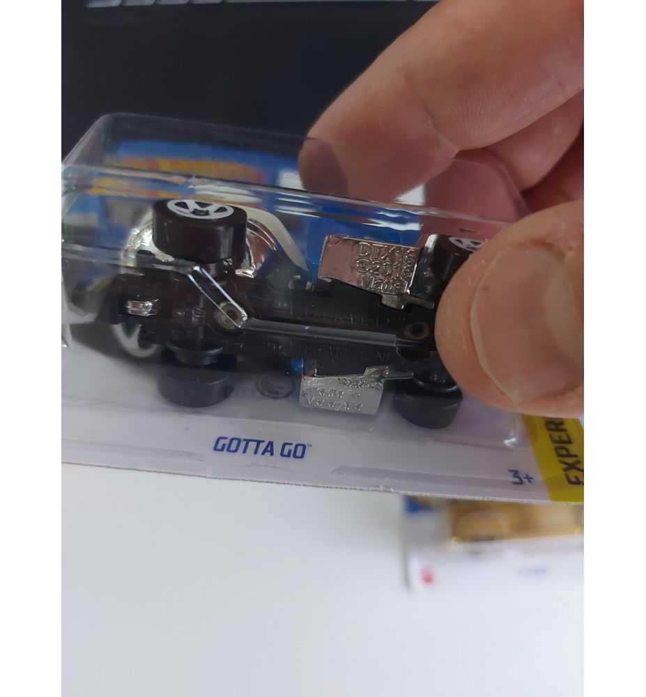 Hot Wheels Gotta Go Blue Treasure Hunt Experimotors 10/10 2022