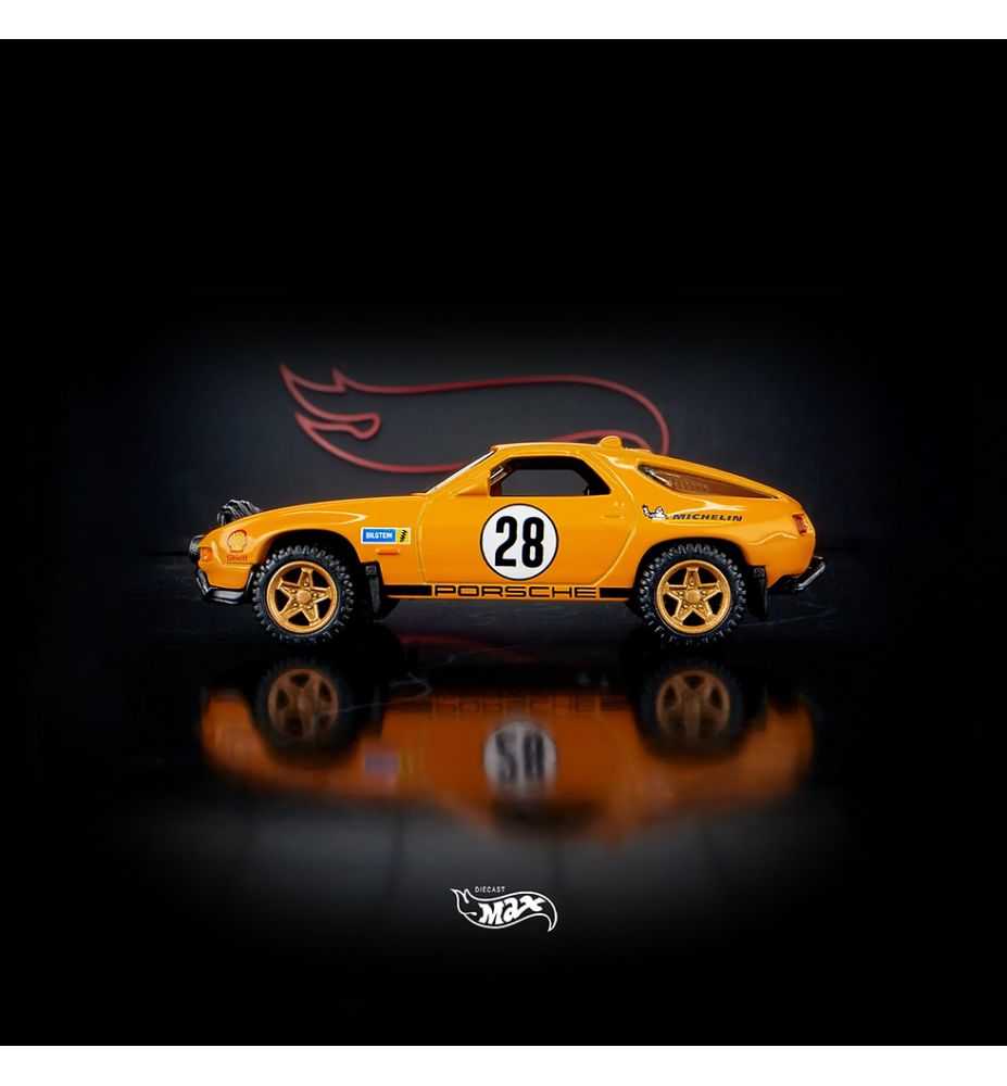 Hot Wheels Elite 64 Porsche 928 Safari