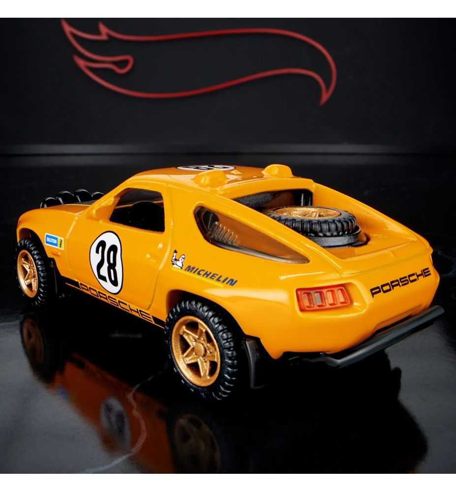 Hot Wheels Elite 64 Porsche 928 Safari