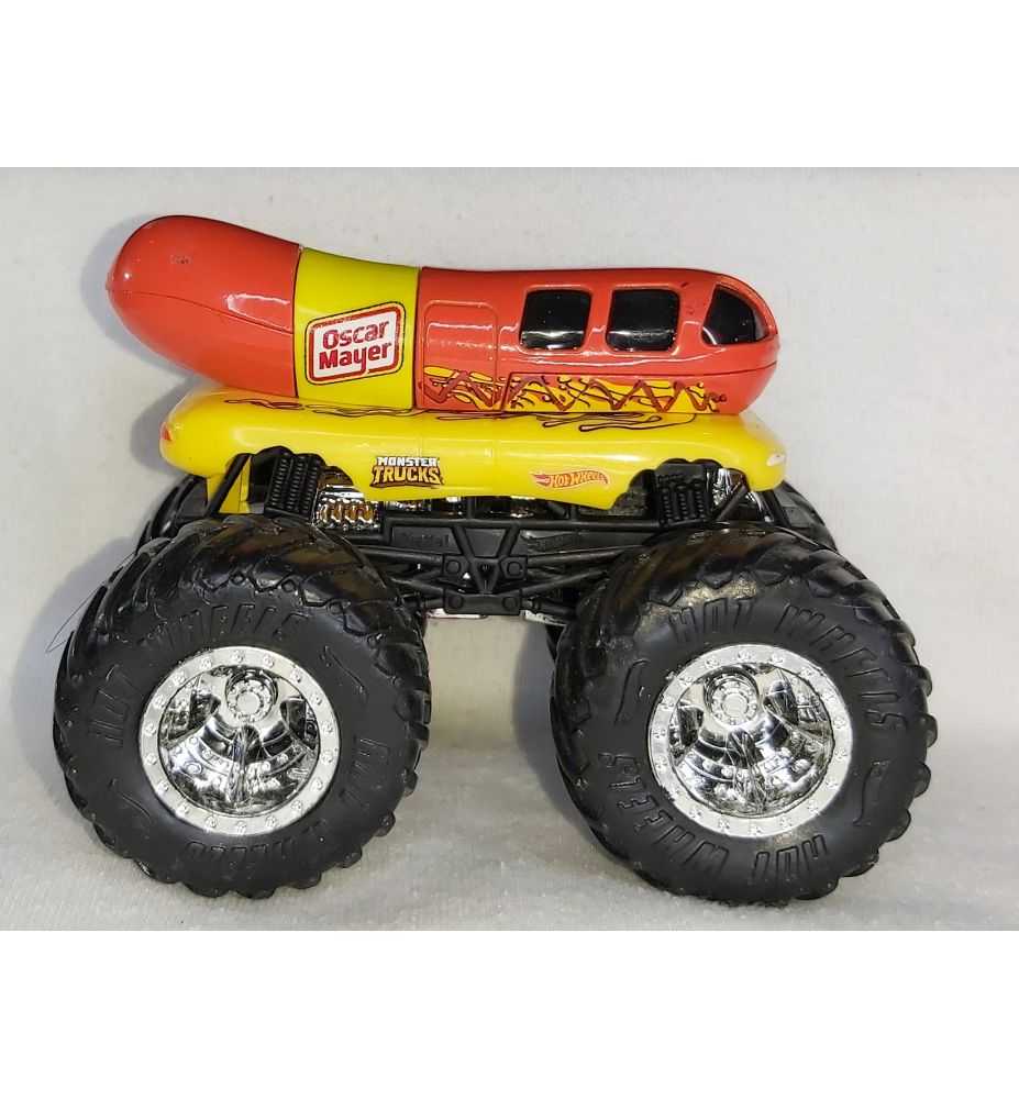 Hot Wheels Monster Trucks Oscar Mayer (Damaged Card)