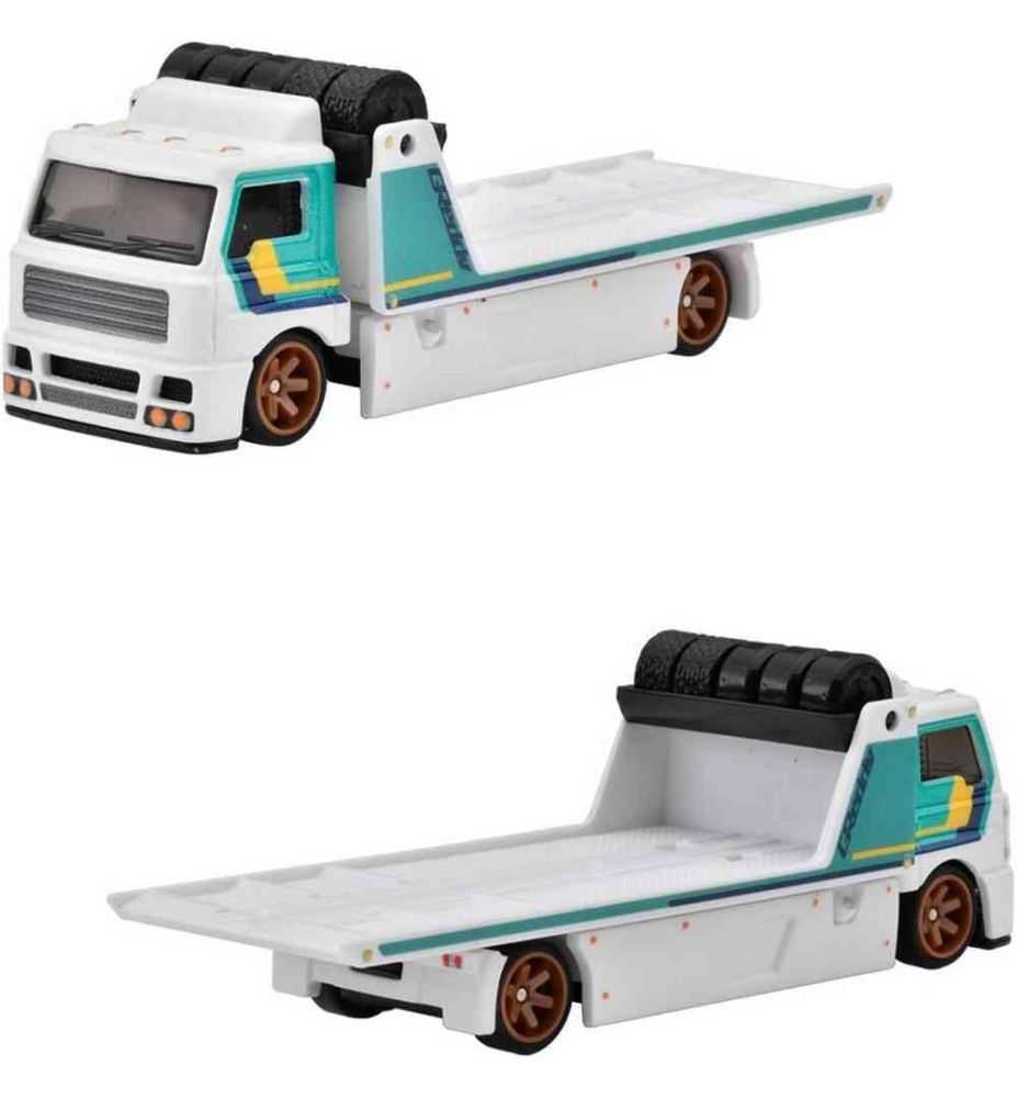 Hot Wheels Premium Diorama BRE Datsun