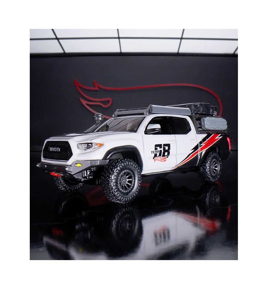 Hot Wheels RLC Elite 64 Mod Shop '17 Toyota Tacoma