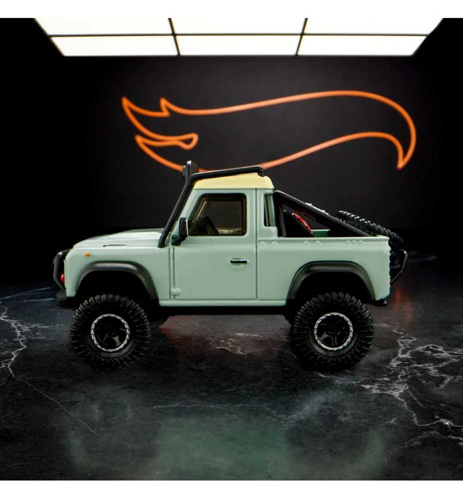Hot Wheels RLC Elite 64 Series Land Rover Defender 90 Pickup