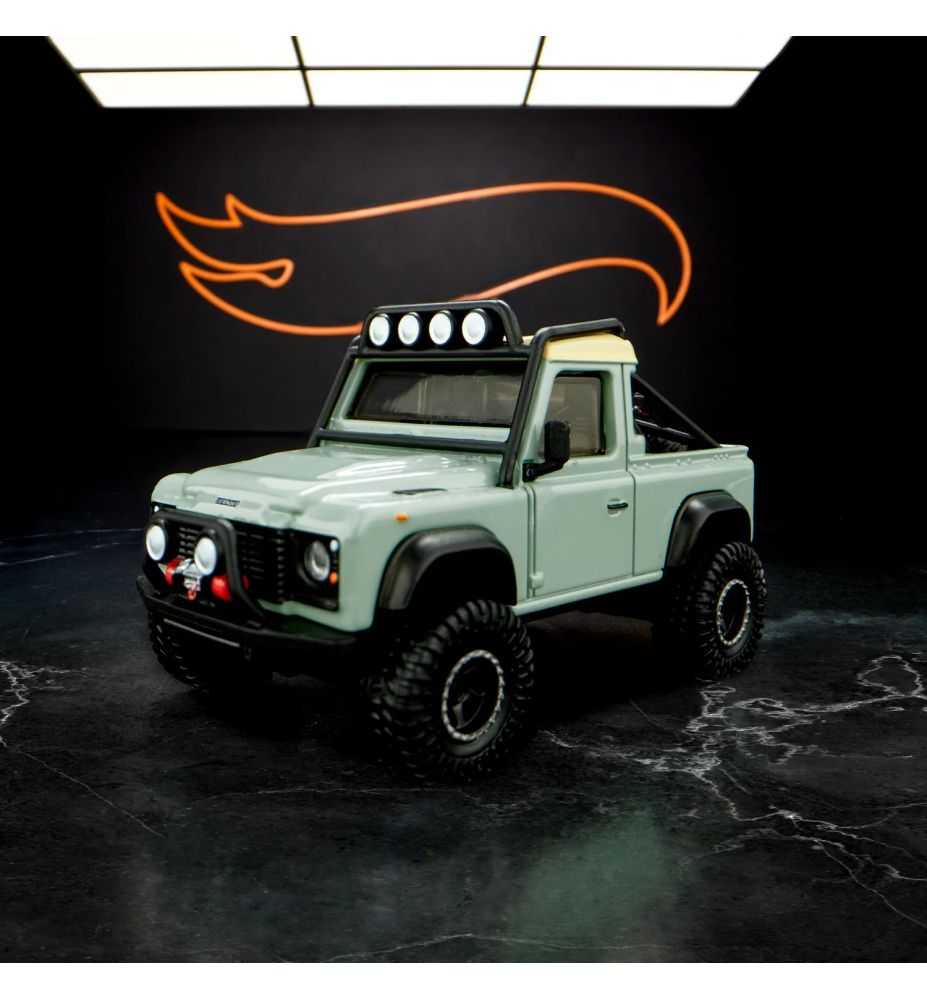 Hot Wheels RLC Elite 64 Series Land Rover Defender 90 Pickup