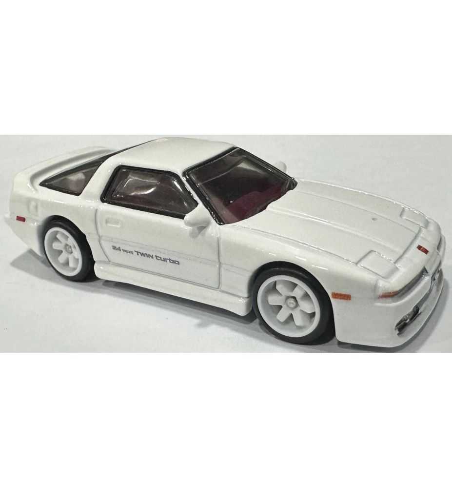 Hot Wheels Team Transport '89 Toyota Supra & '18 Toyota 4Runner Open Trailer