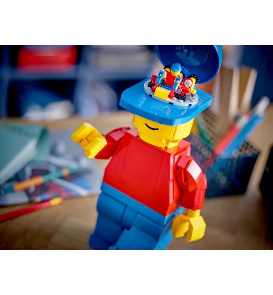 LEGO 40649 Up-Scaled LEGO Minifigure