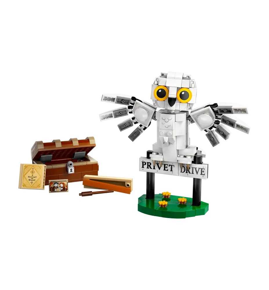 LEGO Harry Potter 76425 Hedwig at 4 Privet Drive