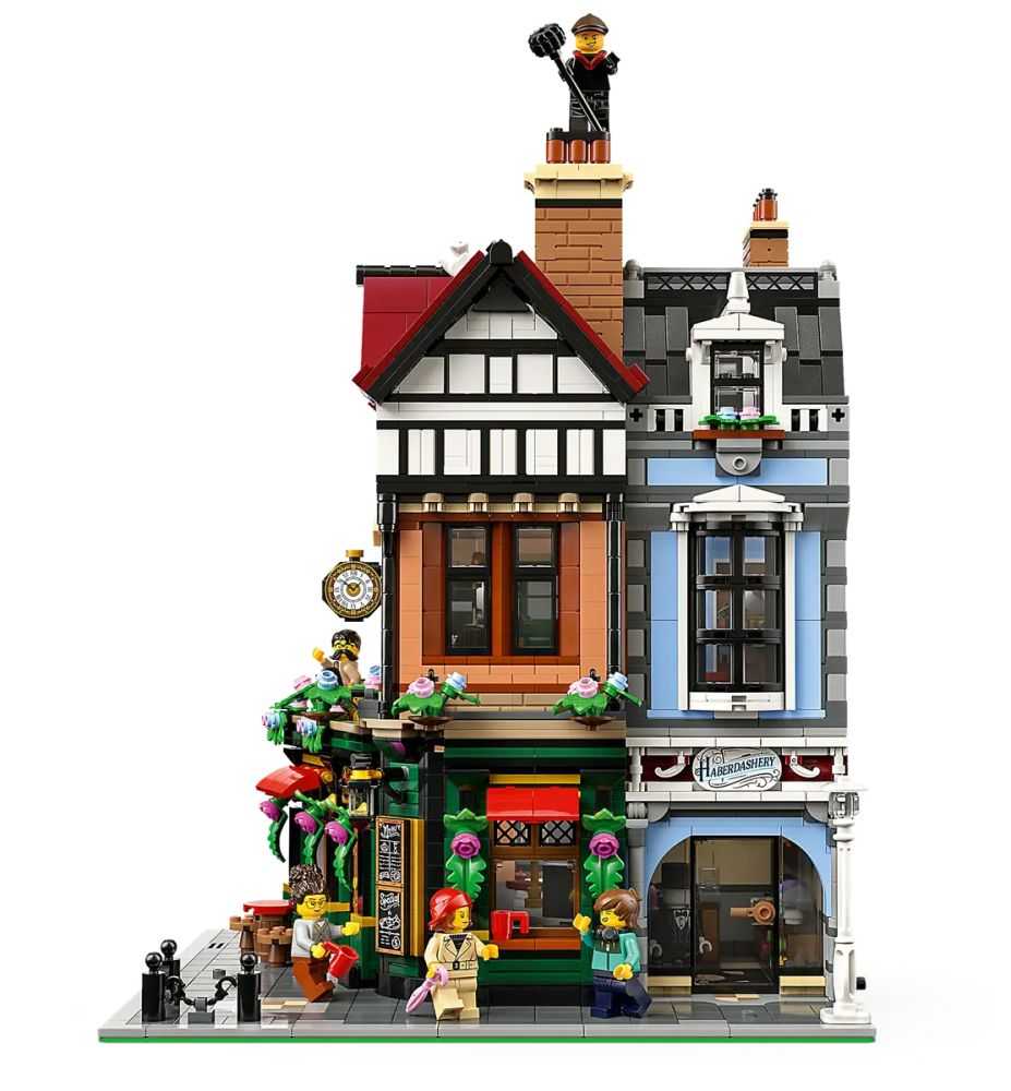 LEGO Icons 10350 Tudor Corner (Modular Building)