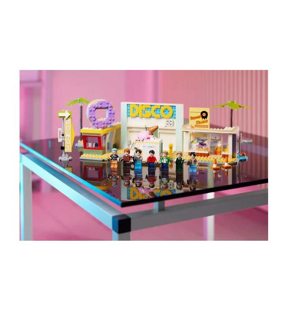 LEGO Ideas 21339 BTS Dynamite
