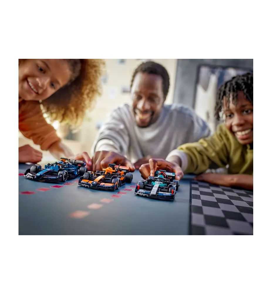 LEGO Speed Champions 77251 McLaren F1 Team MCL38 Race Car