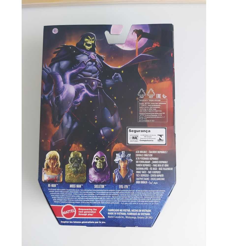 Masters of the Universe Masterverse Revelation Skeletor Action Figure 18cm