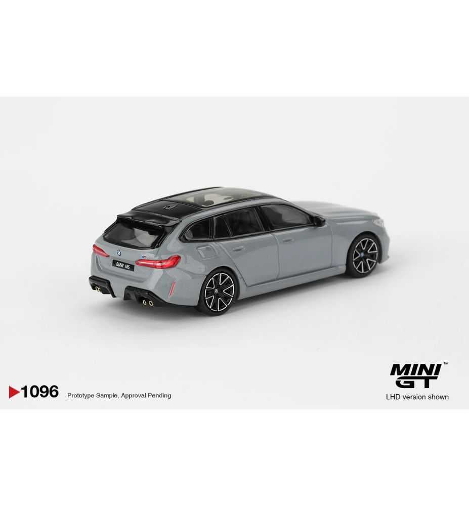 Mini GT BMW M5 Touring (G99) Brooklyn Grey Metallic 1:64