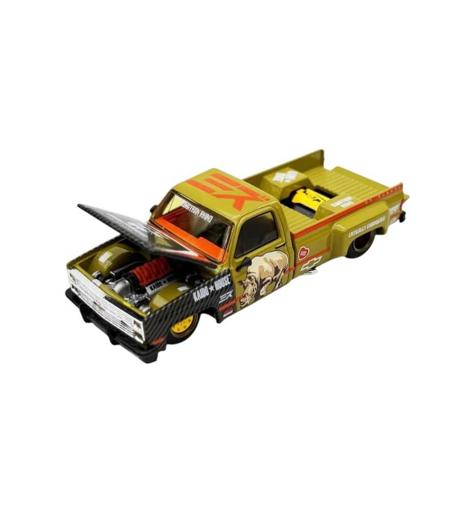 Mini GT Kaido House 1980 Chevrolet Silverado Sumatran Rhino Black/Gold 1:64