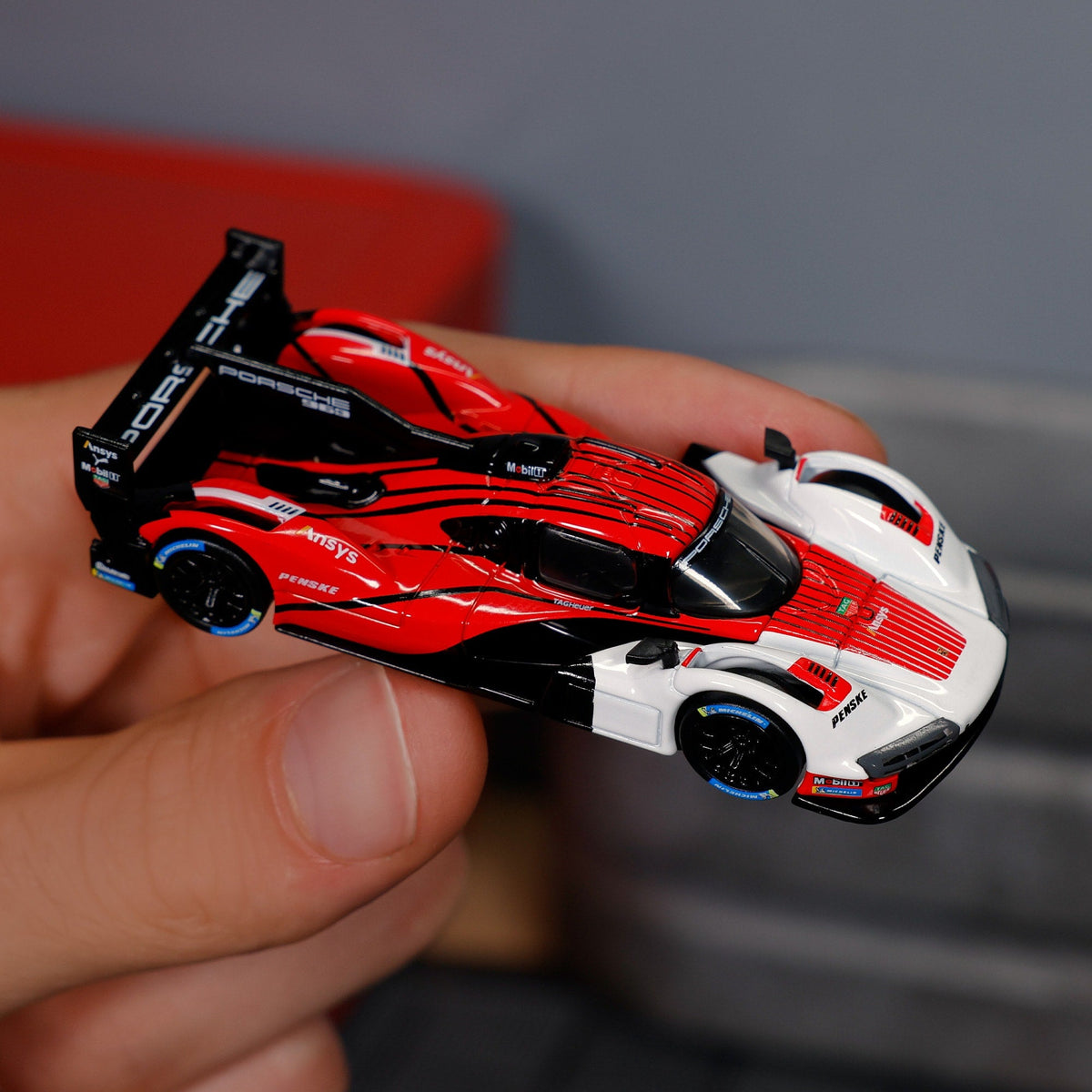 Hot Wheels Elite 64 Porsche 963