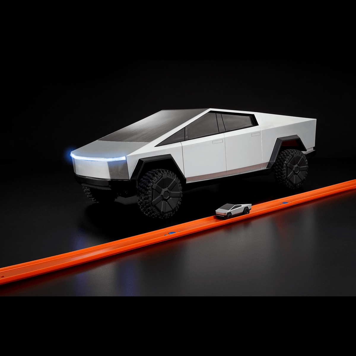 Hot Wheels R/C 1:64 Cybertruck