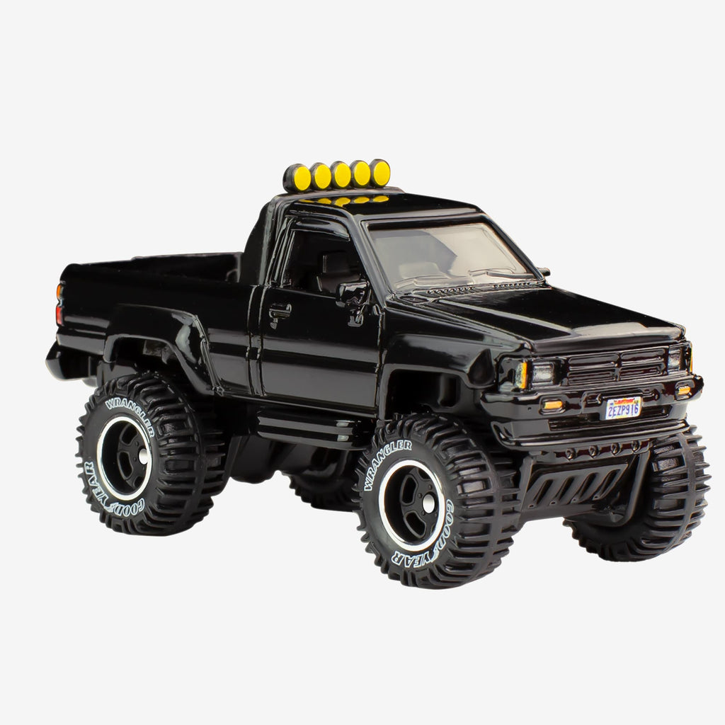 Hot Wheels Retro Entertainment Back to the Future 1987 Toyota Pickup