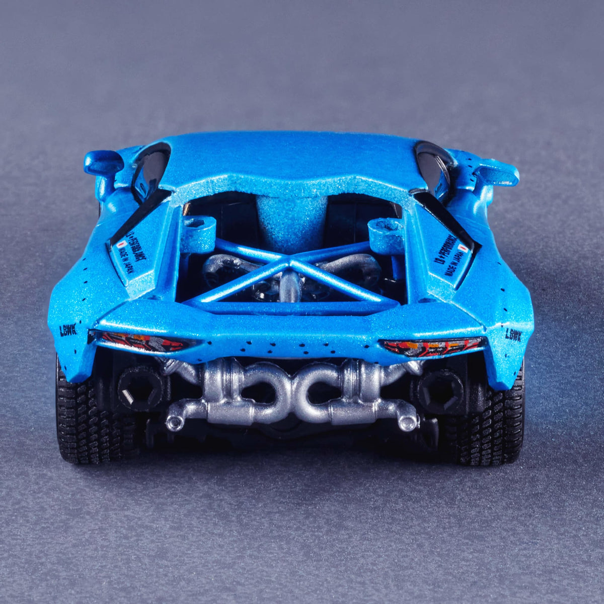 Hot Wheels Elite 64 Series LBWK Lamborghini Aventador LP 700-4