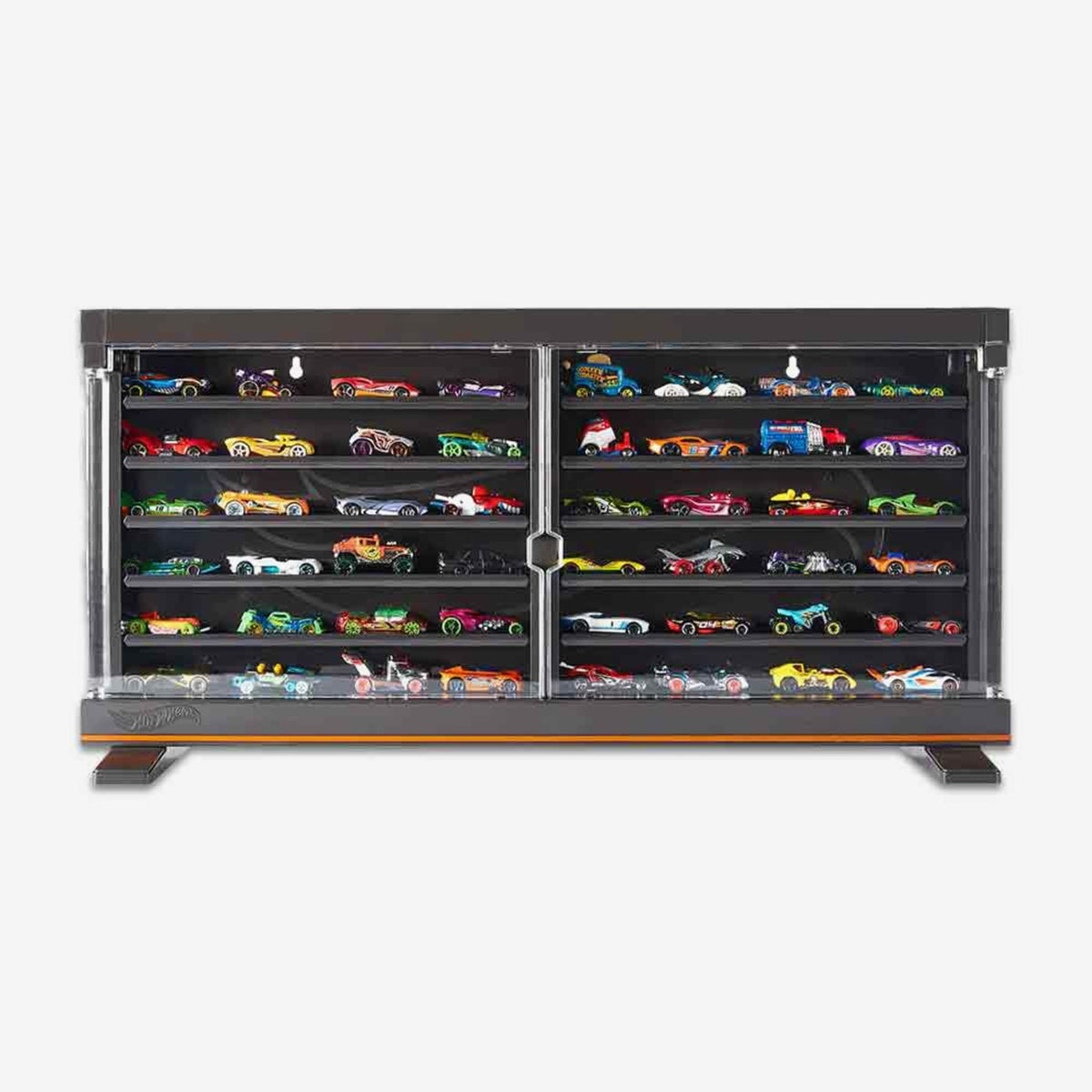 Hot Wheels Display Case Plus Exclusive Mercedes-Benz 190 E 2.5-16 Evolution II